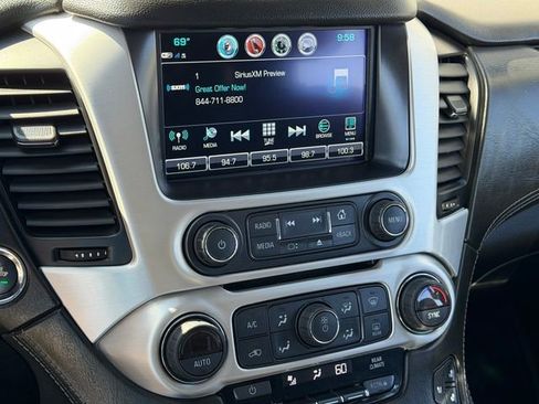 Used 2017 GMC Yukon SLT AWD/4WD image 19