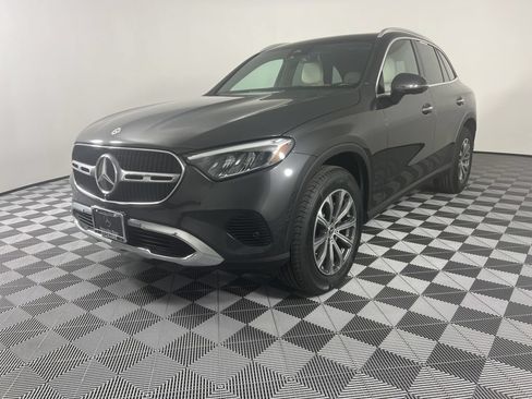 Certified 2024 Mercedes-Benz GLC 300 4MATIC image 4
