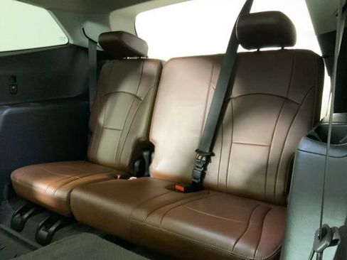 Used 2020 Buick Enclave Avenir w/ Avenir Technology Package AWD/4WD image 38