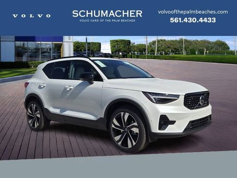 New 2026 Volvo XC40 B5 Ultra image 1