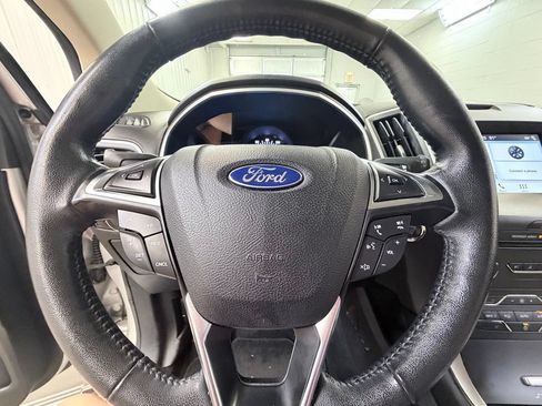 Used 2017 Ford Edge SEL w/ Equipment Group 201A AWD/4WD image 41