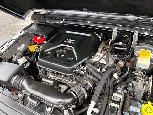 Used 2021 Jeep Wrangler Unlimited Rubicon image 35