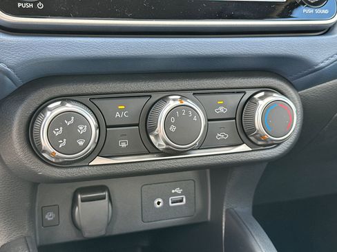 New 2025 Nissan Versa SV w/ Trunk Package image 30