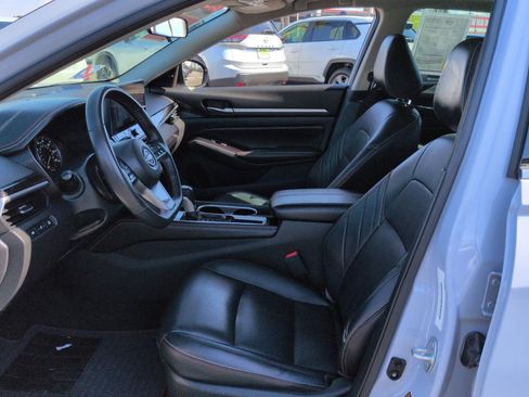 Certified 2024 Nissan Altima 2.5 SR w/ SR Premium Package image 14