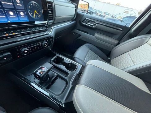 Used 2024 Chevrolet Silverado 1500 ZR2 w/ Technology Package image 22