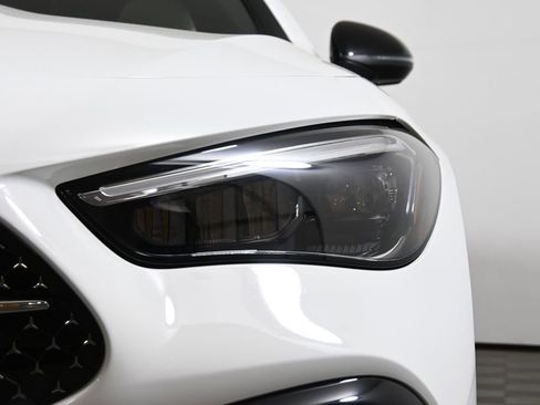 New 2026 Mercedes-Benz CLE 300 4MATIC Coupe image 11