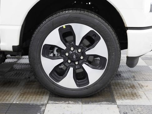 New 2025 Ford F150 Lightning Platinum image 15