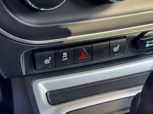 Used 2014 Jeep Compass Latitude w/ Sun/Sound Group image 21