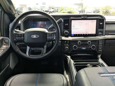 Used 2025 Ford F350 Platinum w/ FX4 Off-Road Package AWD/4WD image 30