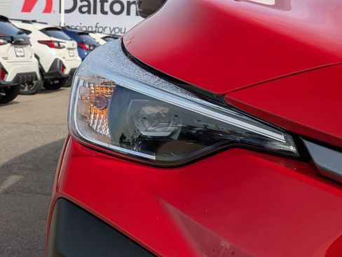 Used 2025 Subaru Crosstrek 2.0i Premium image 6