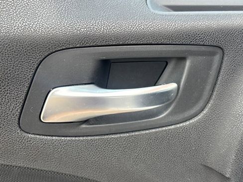 Used 2017 Dodge Charger SE image 7