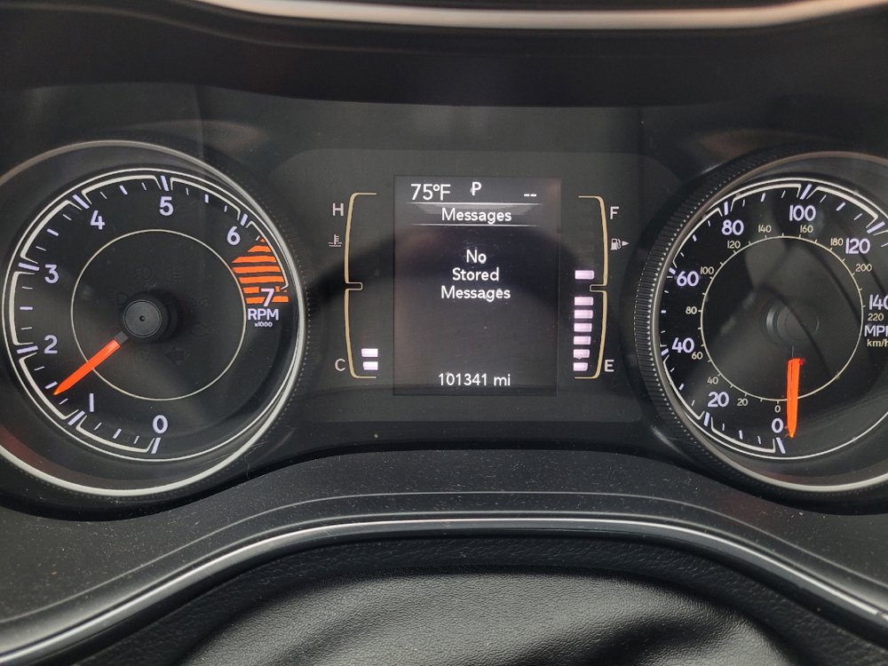 Used 2019 Jeep Cherokee Latitude w/ Popular Appearance Group FWD image 23