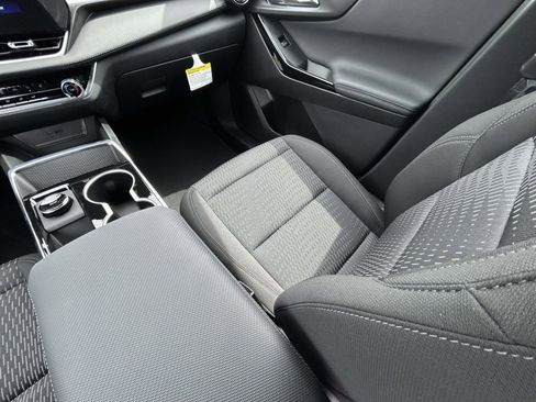 New 2026 Chevrolet Equinox LT w/ Midnight Edition FWD image 14