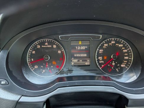 Used 2016 Audi Q3 2.0T Prestige w/ Prestige Package AWD/4WD image 32