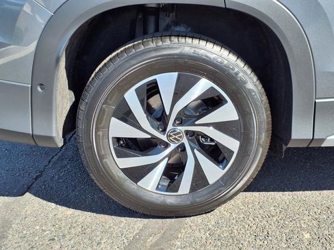 New 2025 Volkswagen Tiguan S image 8