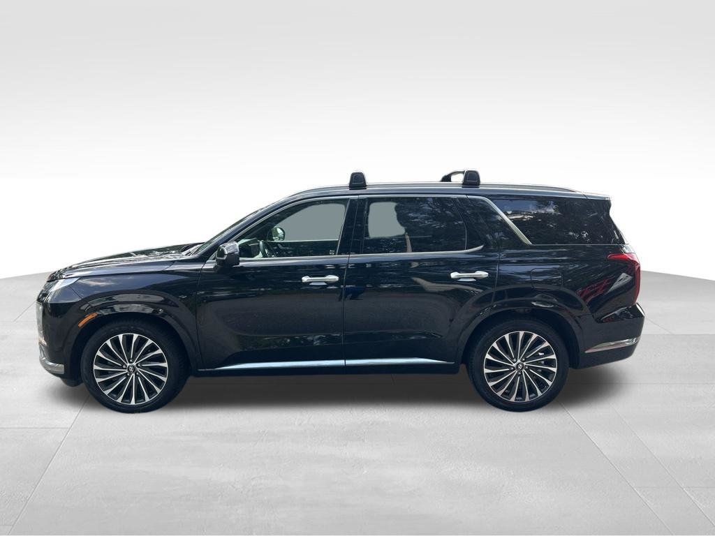 Used 2023 Hyundai Palisade Calligraphy AWD/4WD image 2