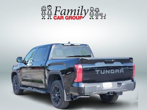 Used 2025 Toyota Tundra Limited AWD/4WD image 3