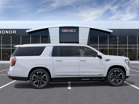 New 2026 GMC Yukon XL Denali AWD/4WD image 5