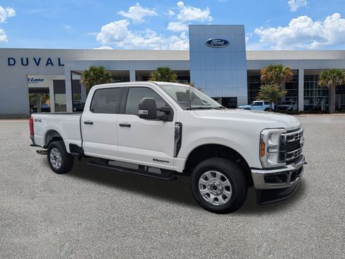 Used 2024 Ford F250 XLT image 2