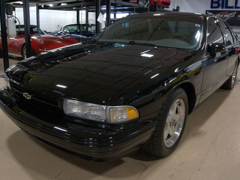 Used 1994 Chevrolet Impala SS image 1