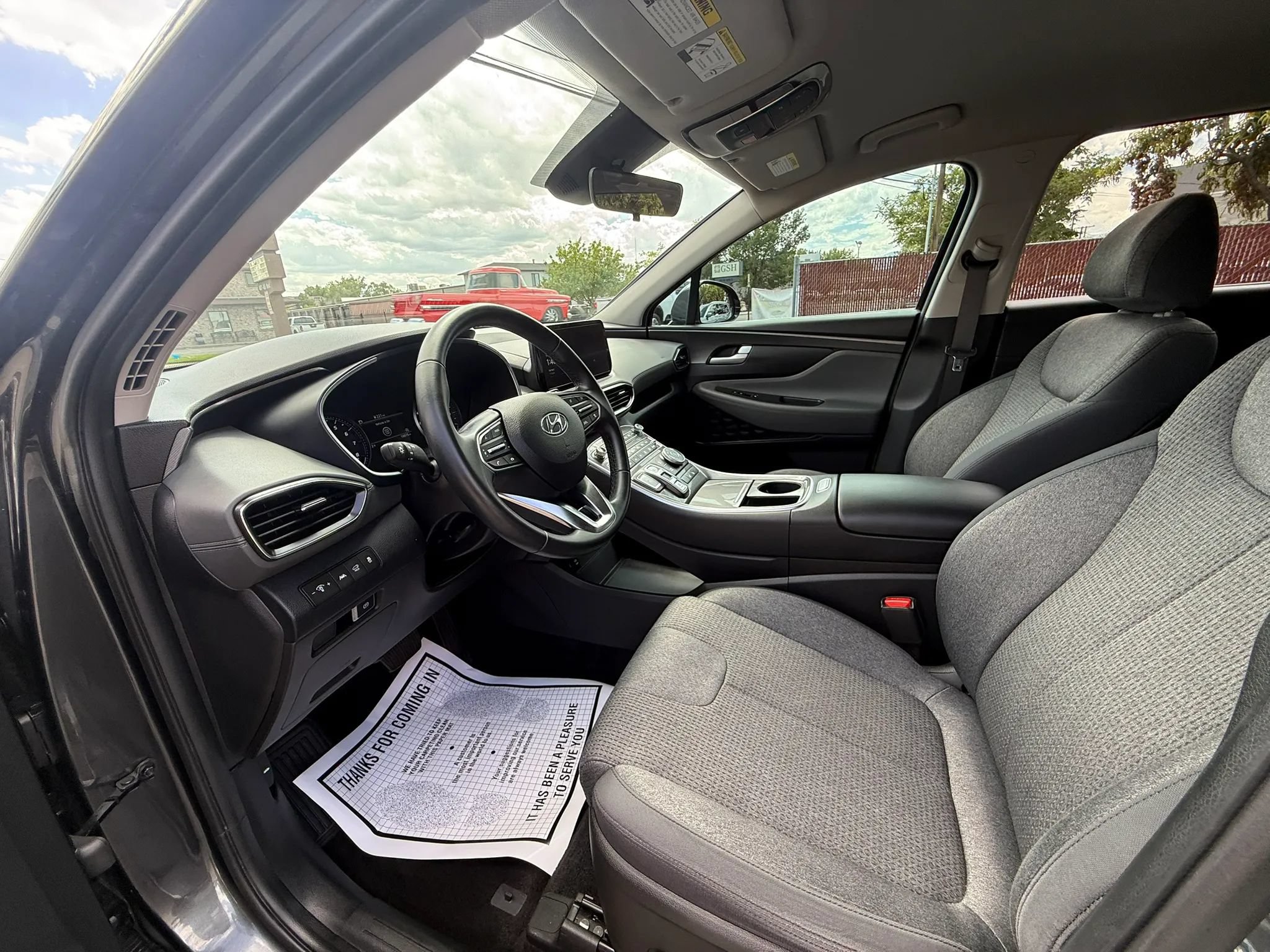 Used 2023 Hyundai Santa Fe SEL AWD/4WD image 10