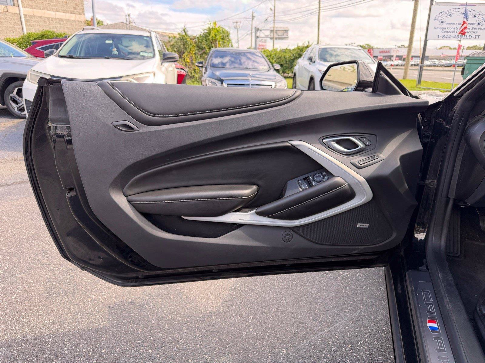 Used 2016 Chevrolet Camaro LT RWD image 18