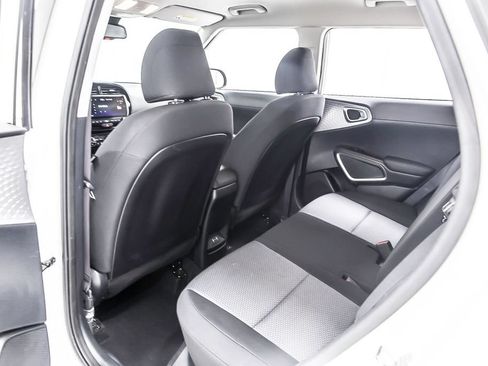 Used 2023 Kia Soul S FWD image 28