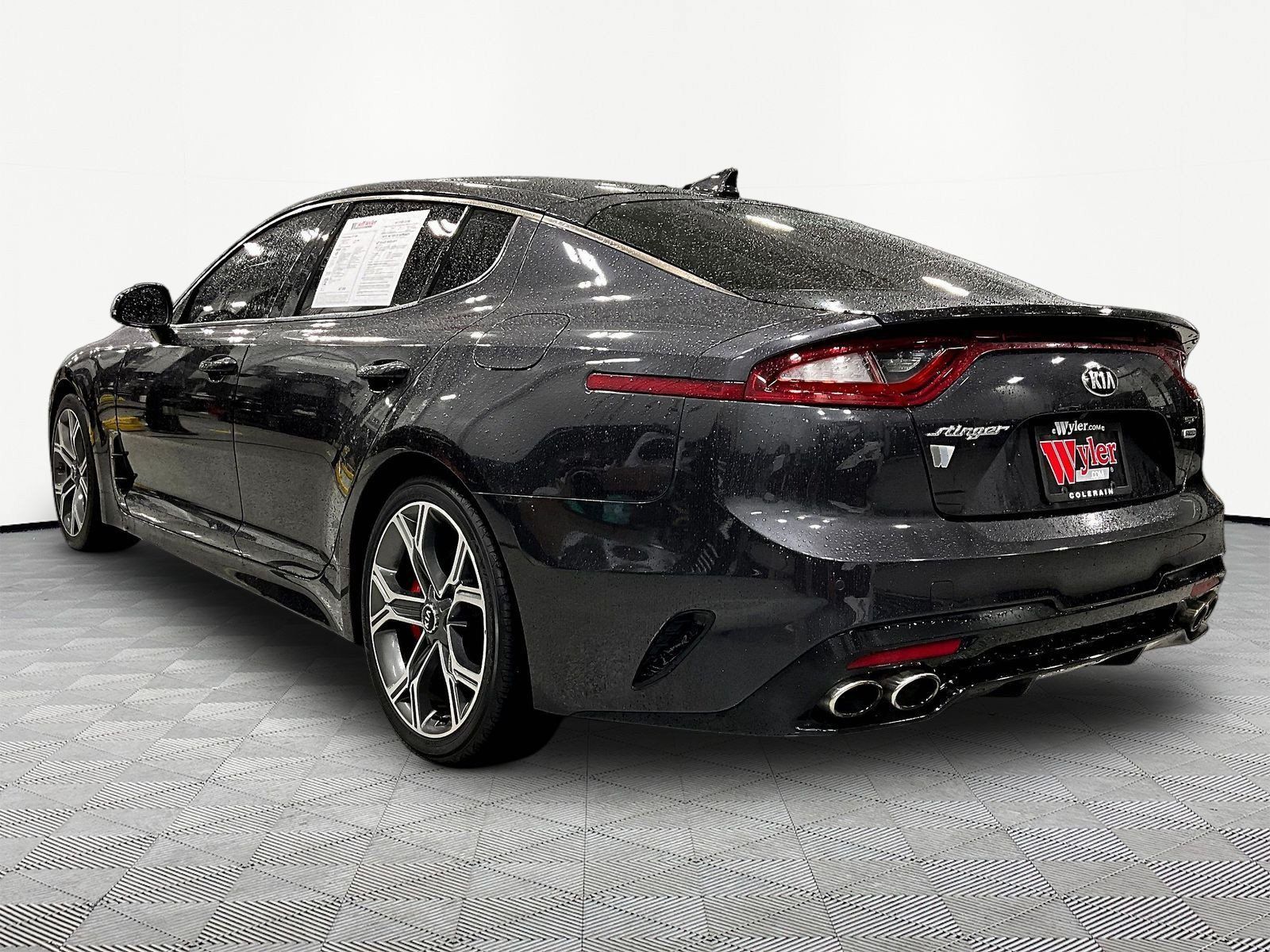 Used 2018 Kia Stinger GT1 AWD/4WD image 4
