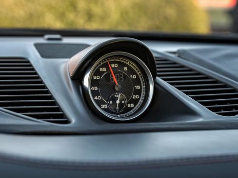 Used 2015 Porsche 911 Turbo S image 25