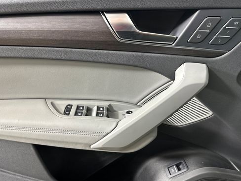Used 2023 Audi Q5 2.0T Premium Plus w/ Premium Plus Package image 10