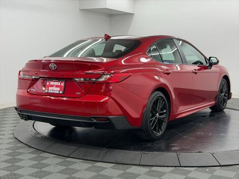 Used 2026 Toyota Camry SE w/ Convenience Package FWD image 10