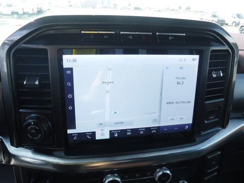 Used 2021 Ford F150 Lariat w/ Max Trailer Tow Package image 23