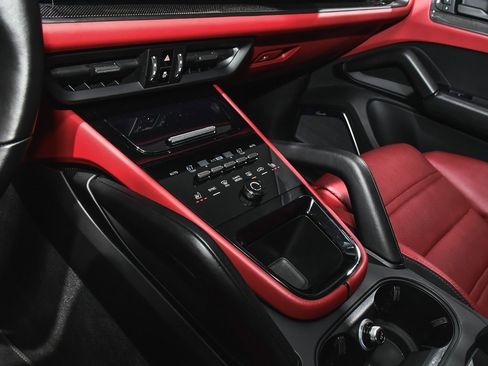 Used 2024 Porsche Cayenne Turbo GT image 46