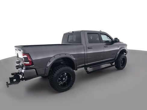 Used 2019 RAM 2500 Laramie w/ Night Edition AWD/4WD image 5
