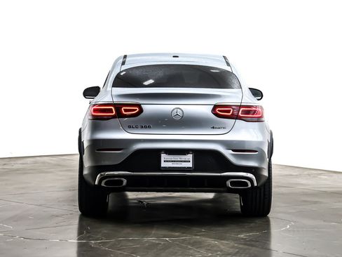Used 2022 Mercedes-Benz GLC 300 4MATIC Coupe image 4