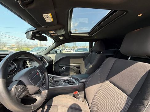 Used 2015 Dodge Challenger R/T w/ Quick Order Package 28B R/T RWD image 12