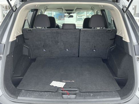 Used 2023 Nissan Rogue SV AWD/4WD image 32
