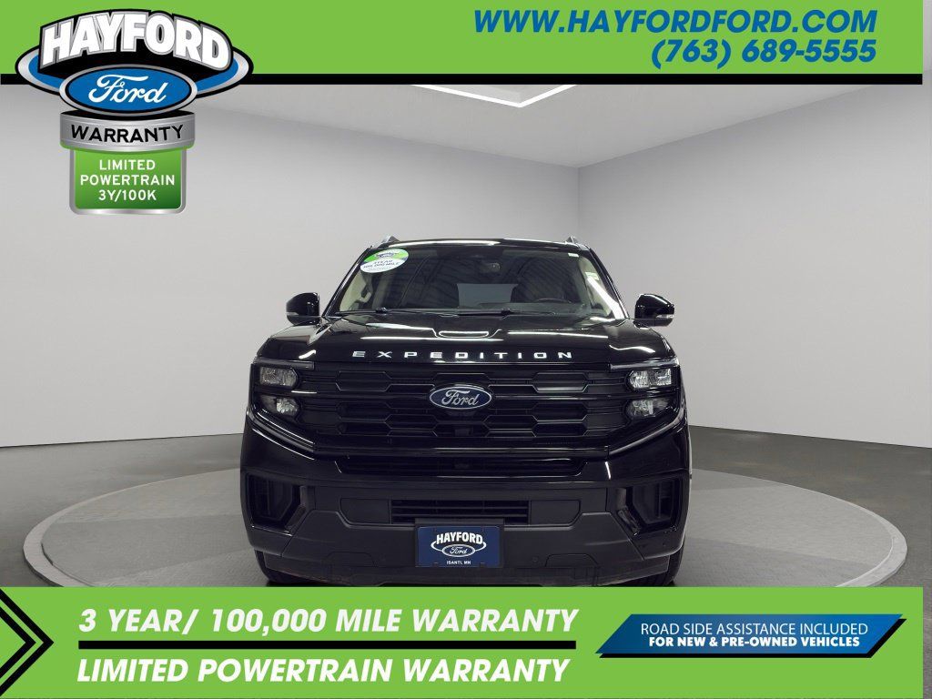 Used 2025 Ford Expedition Max Active AWD/4WD image 6
