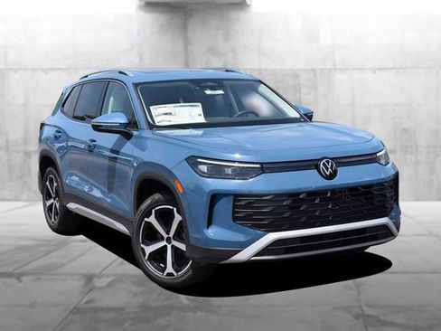 New 2026 Volkswagen Tiguan SE AWD/4WD image 2