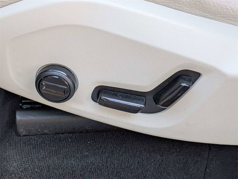 Certified 2024 Volvo XC90 B6 Core w/ Protection Package Premier image 21