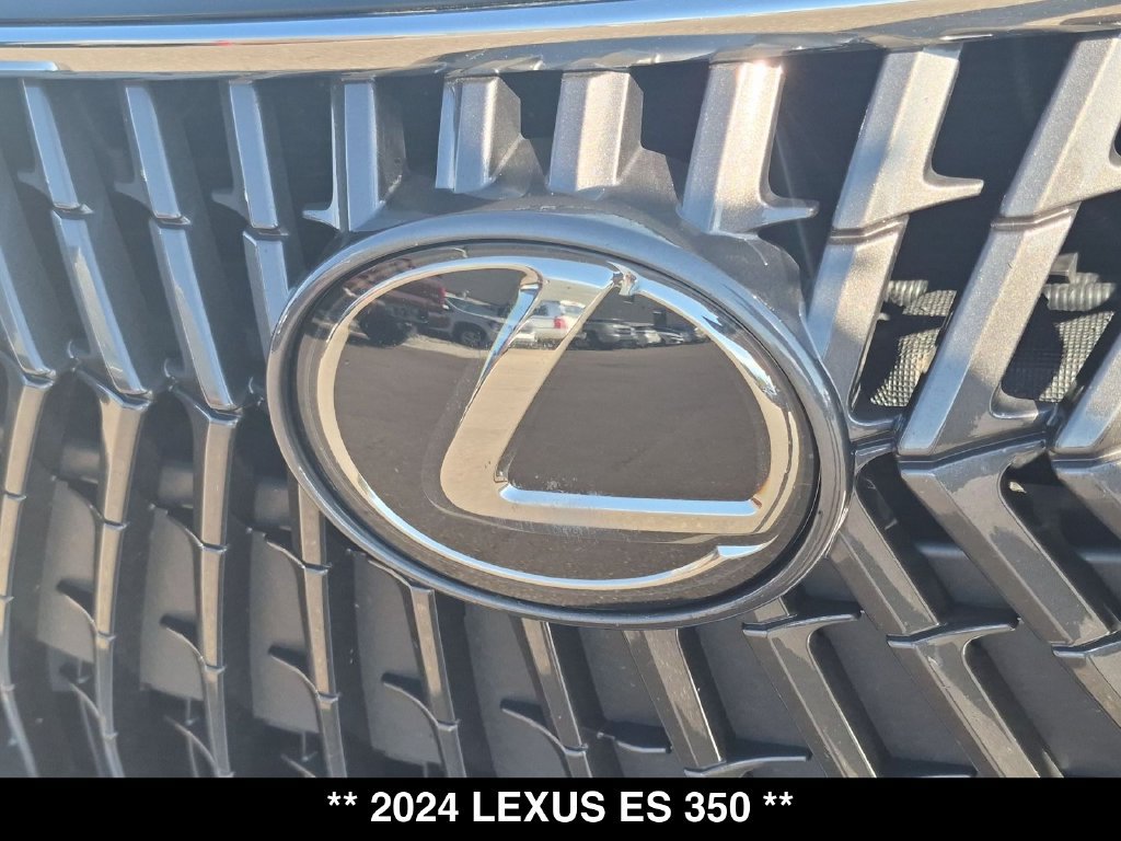 Used 2024 Lexus ES 350 w/ Premium Package FWD image 18