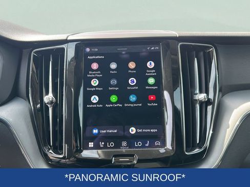 Used 2023 Volvo XC60 B5 Core image 10