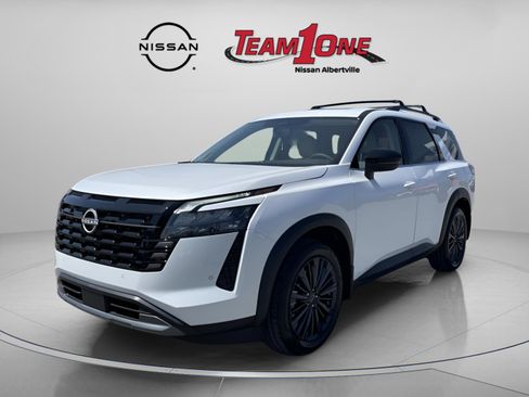 New 2026 Nissan Pathfinder SL image 5