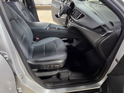 Certified 2022 Buick Enclave Premium AWD/4WD image 11