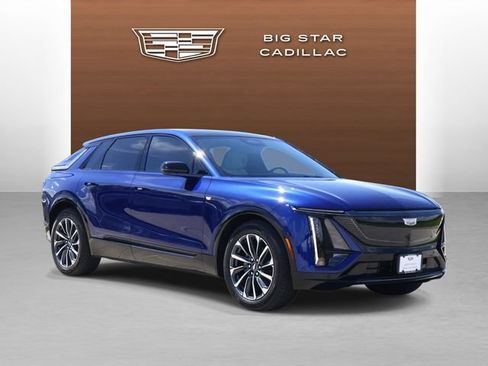 Used 2026 Cadillac Lyriq Premium Sport w/ LPO, Floor Liner Package RWD image 7