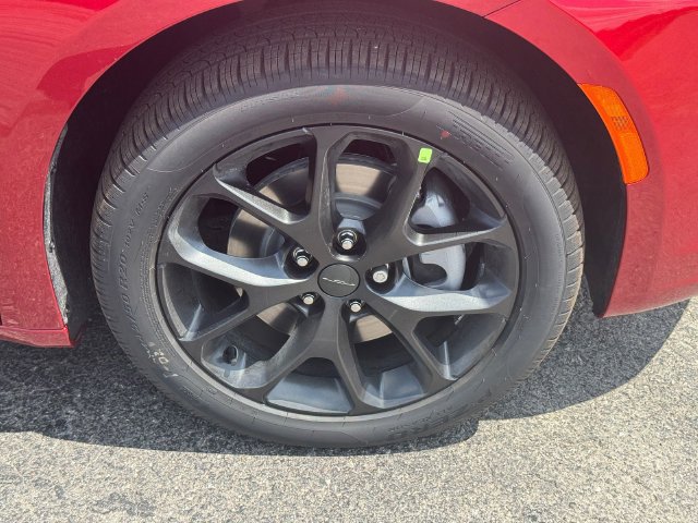 New 2027 Chrysler Pacifica Select AWD/4WD image 9