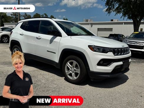Used 2024 Jeep Compass Latitude AWD/4WD image 1