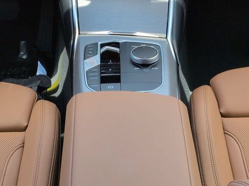 New 2026 BMW 330i Sedan w/ Premium Package RWD image 18