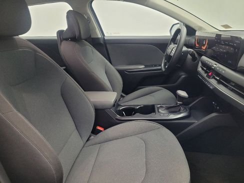 Used 2025 Kia K4 FWD image 21