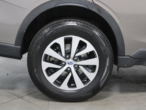 Used 2021 Subaru Outback Premium AWD/4WD image 13
